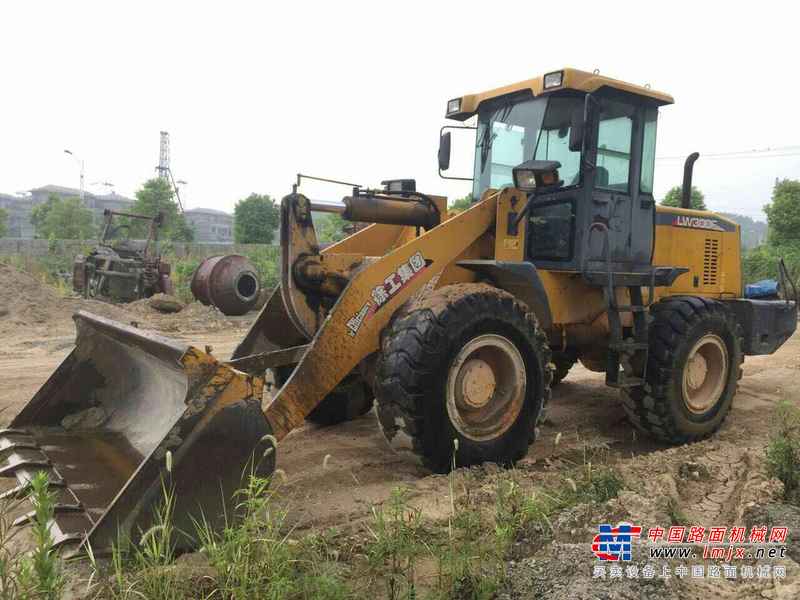 江西出售转让二手3827小时2012年徐工LW300F装载机