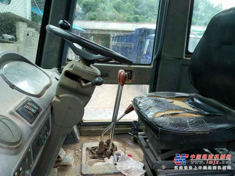 云南出售转让二手5800小时2010年福田雷沃FL935E装载机