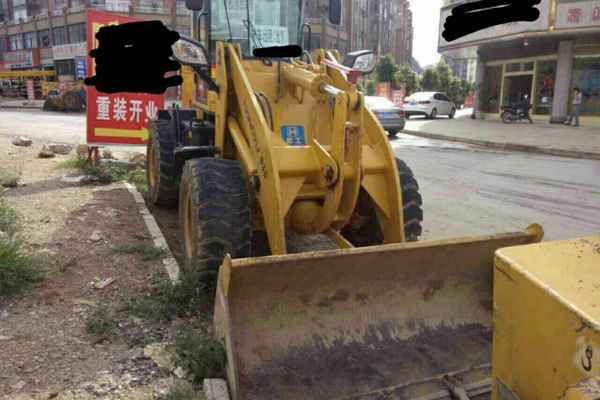 云南出售转让二手600小时2016年宏宇926装载机