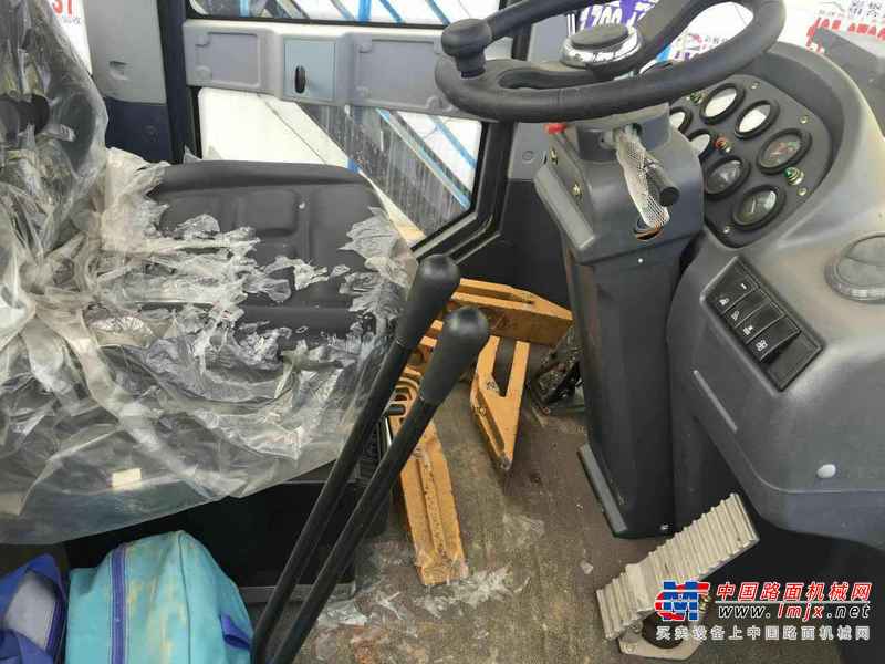 江西出售转让二手16小时2015年龙工LG853D装载机