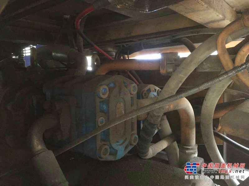 贵州出售转让二手6881小时2008年龙工LG853装载机