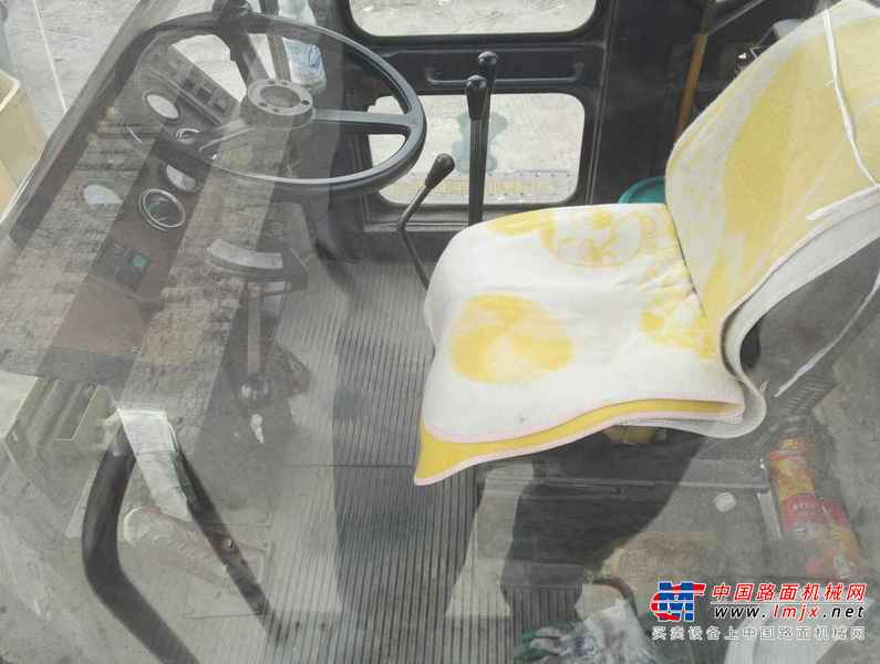 山东出售转让二手9000小时2011年山工ZL30E装载机