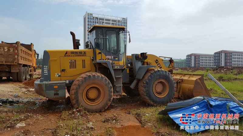 江西出售转让二手7500小时2010年临工LG952装载机