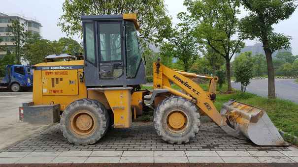 江西出售转让二手2800小时2013年龙工LG816装载机