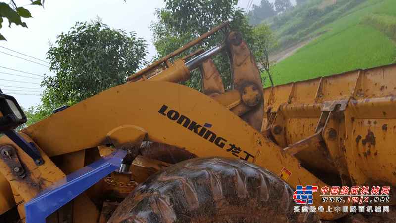 江西出售转让二手8000小时2009年龙工LG850装载机