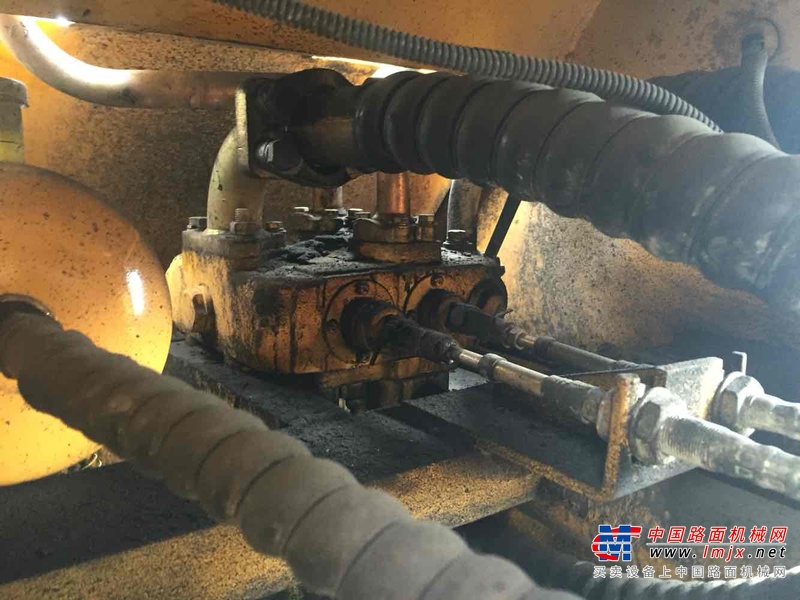 山西出售转让二手3000小时2015年柳工ZL50CN装载机