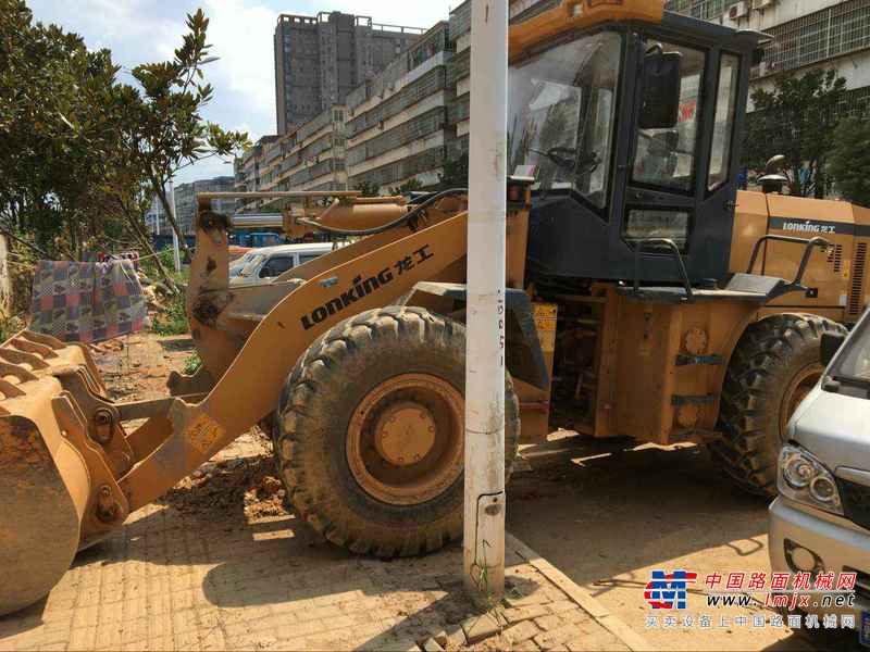 江西出售转让二手2000小时2013年龙工LG833B装载机
