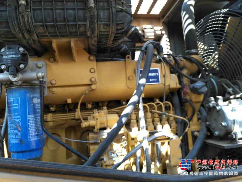 云南出售转让二手4100小时2013年龙工LG855B装载机