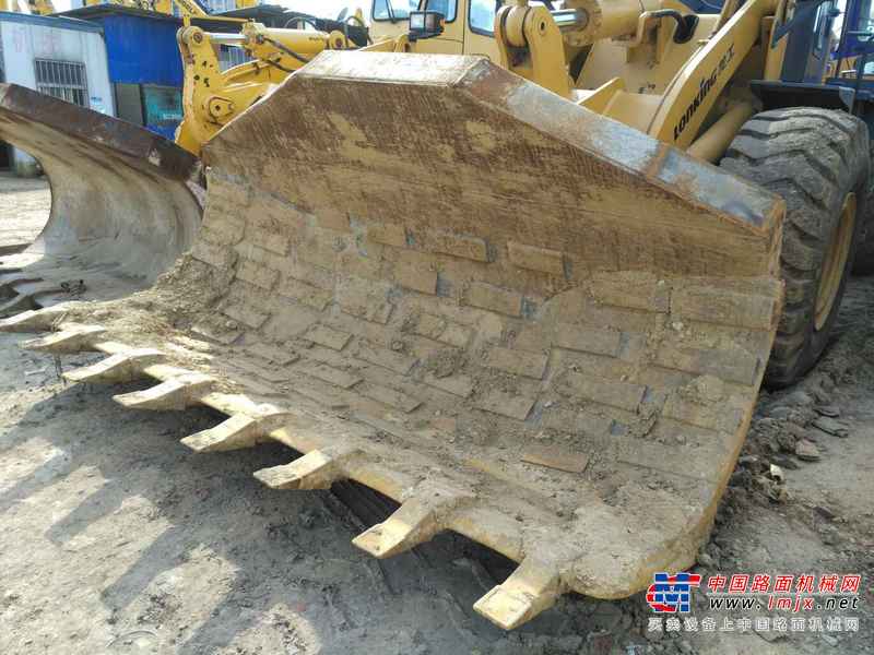 云南出售转让二手600小时2016年龙工LG855装载机