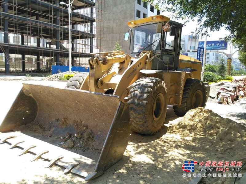 云南出售转让二手2700小时2012年龙工LG853B装载机