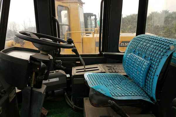 四川出售转让二手10000小时2011年柳工CLG855装载机