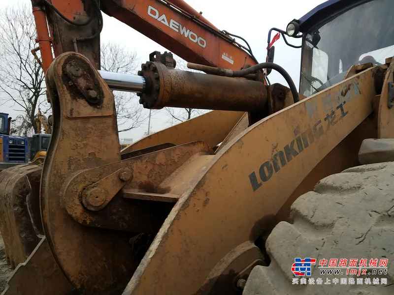 四川出售转让二手9000小时2010年龙工LG853装载机