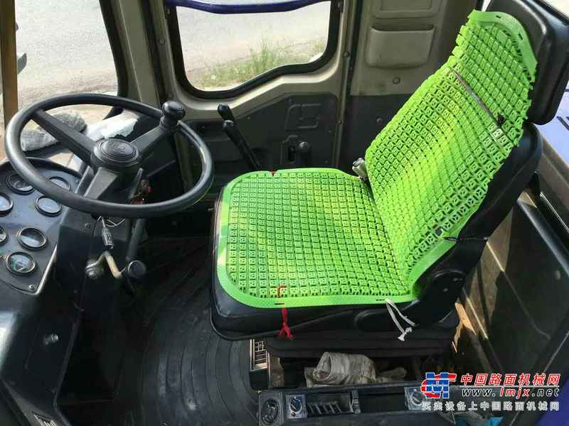 陕西出售转让二手1398小时2009年龙工LG833装载机