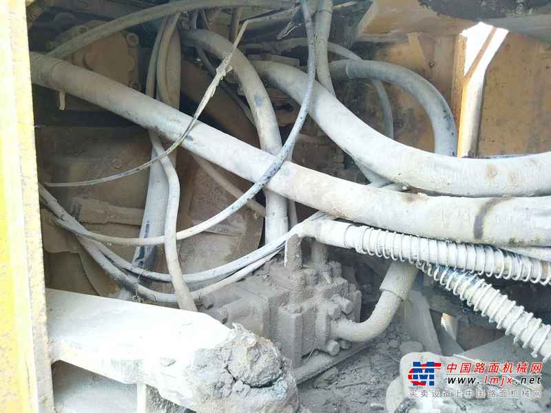 河南出售转让二手6500小时2010年柳工CLG855装载机