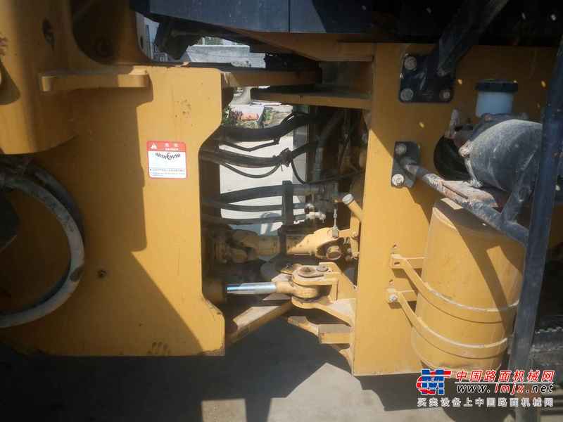 山东出售转让二手4000小时2011年山工SEM650B装载机