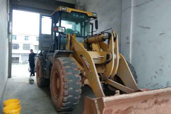 湖南出售转让二手2800小时2012年徐工LW300F装载机