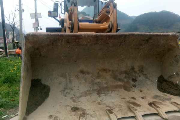 贵州出售转让二手2000小时2010年龙工LG850装载机
