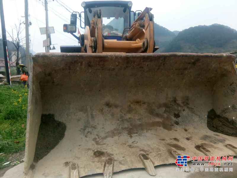 贵州出售转让二手2000小时2010年龙工LG850装载机