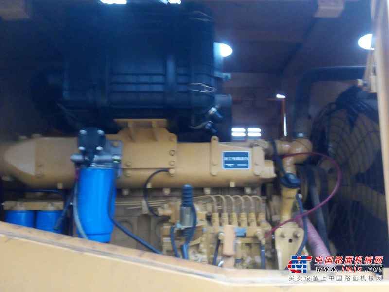 云南出售转让二手3000小时2014年龙工LG855D装载机