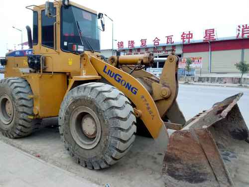 云南出售转让二手4000小时2009年柳工CLG852装载机