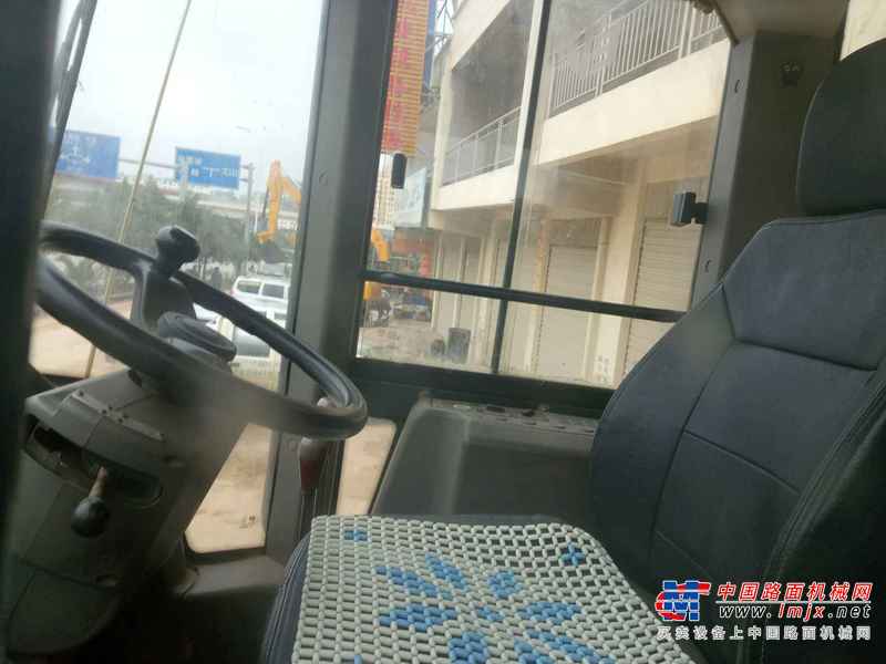 云南出售转让二手4000小时2009年柳工CLG852装载机