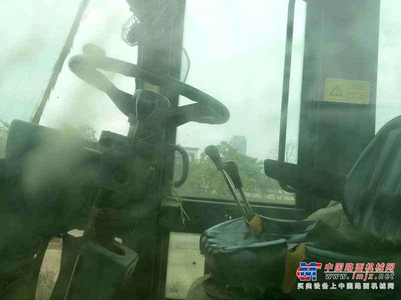 云南出售转让二手3000小时2009年柳工CLG855装载机