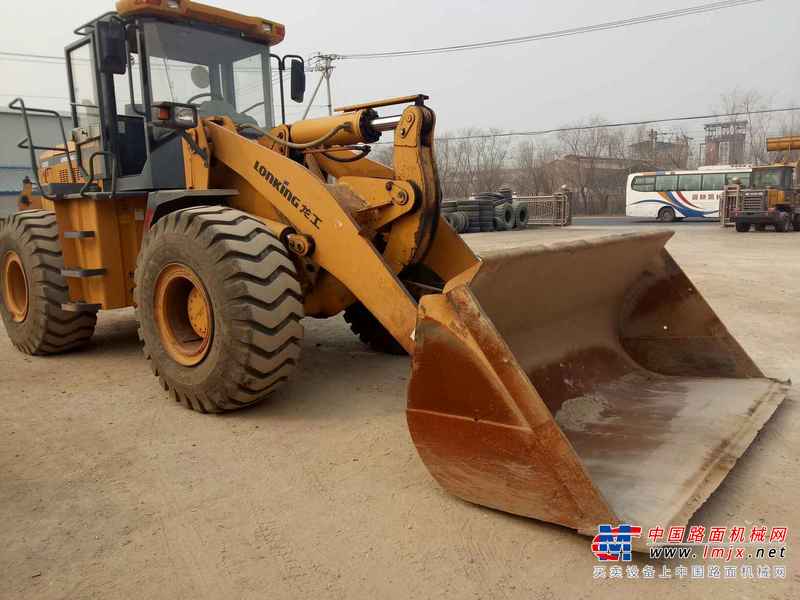 辽宁出售转让二手2400小时2013年龙工LG855D装载机