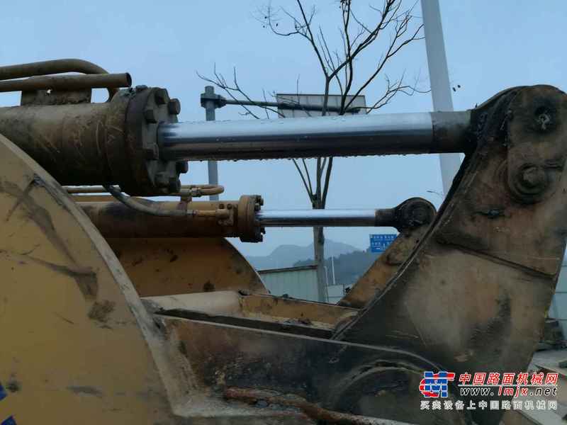 湖南出售转让二手6000小时2010年龙工LG850装载机