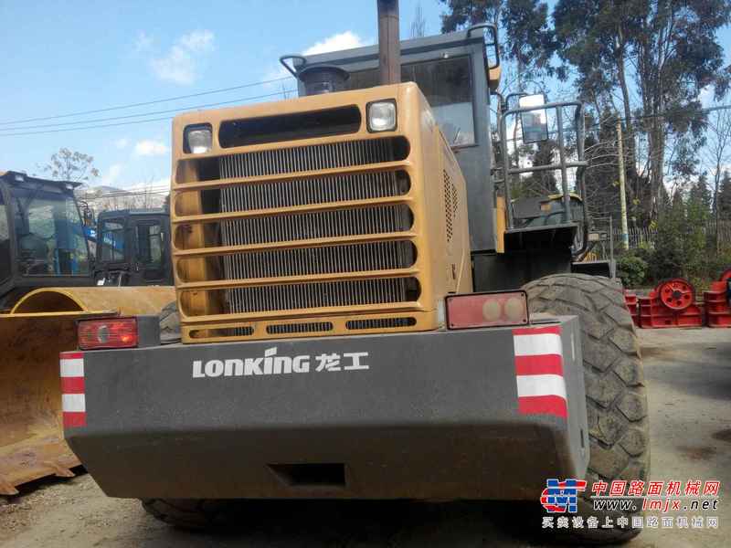 云南出售转让二手2800小时2014年龙工LG855D装载机
