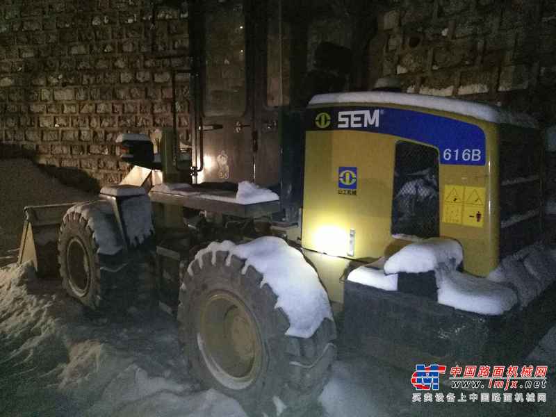 辽宁出售转让二手5000小时2010年山工SEM616B装载机