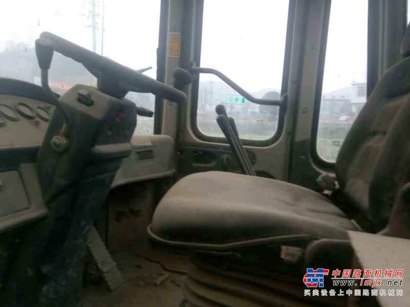 贵州出售转让二手3100小时2013年龙工LG855装载机