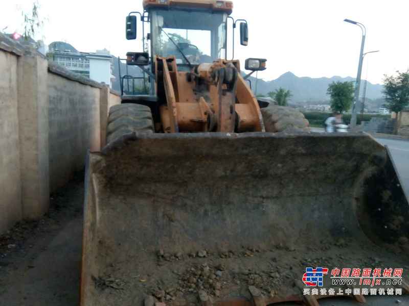 贵州出售转让二手8300小时2010年龙工LG855B装载机