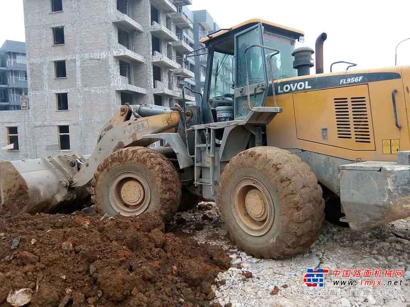 贵州出售转让二手8600小时2009年福田雷沃FL956F装载机