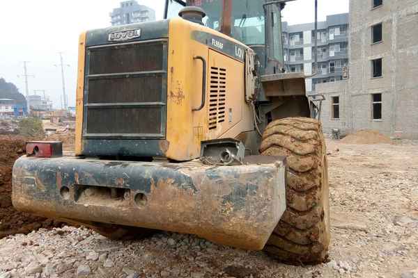 贵州出售转让二手8600小时2009年福田雷沃FL956F装载机