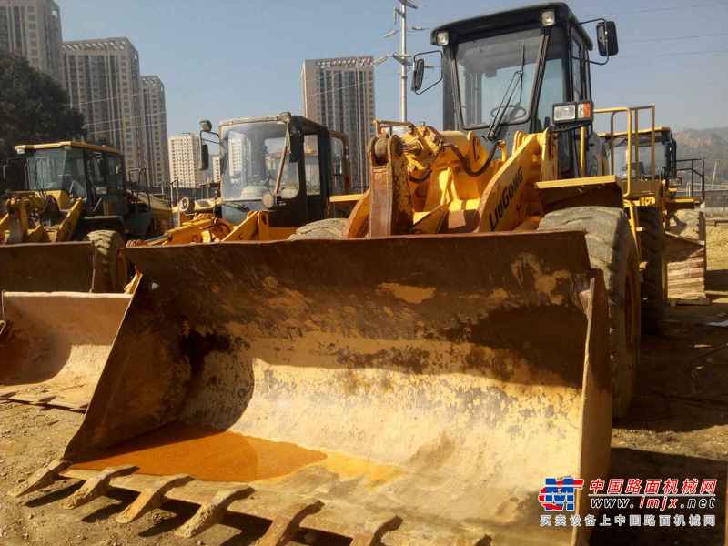 云南出售转让二手4000小时2011年柳工ZL50CN装载机