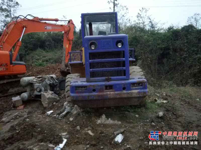贵州出售转让二手5600小时2010年龙工LG833装载机