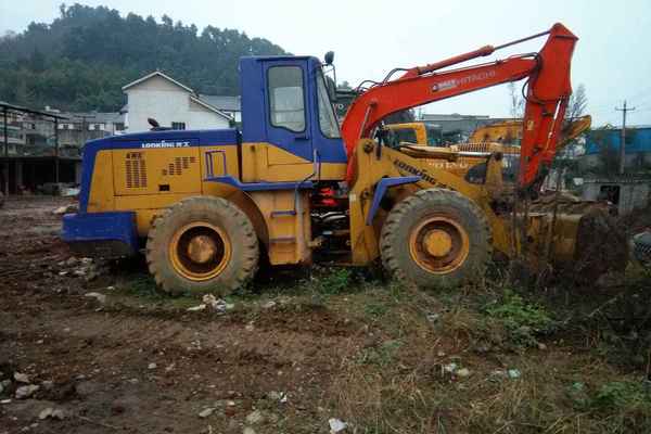 贵州出售转让二手5600小时2010年龙工LG833装载机