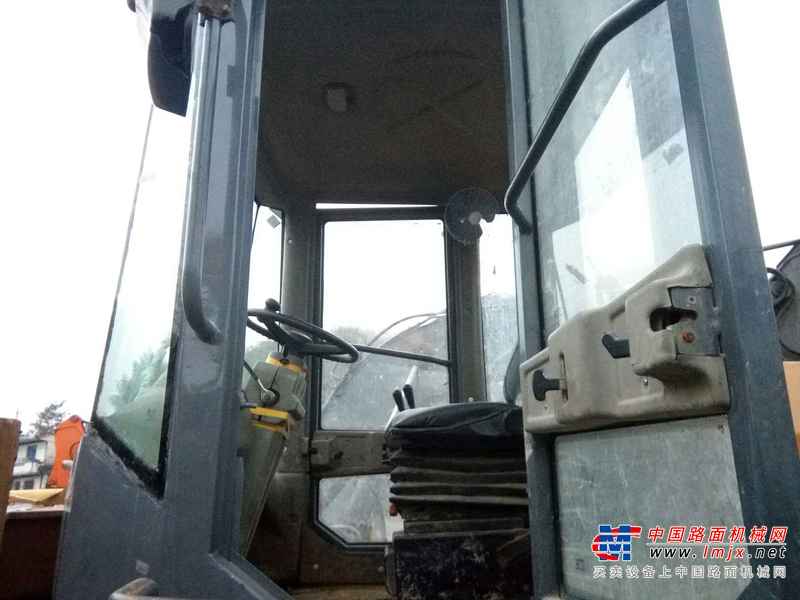 贵州出售转让二手5600小时2010年龙工LG833装载机