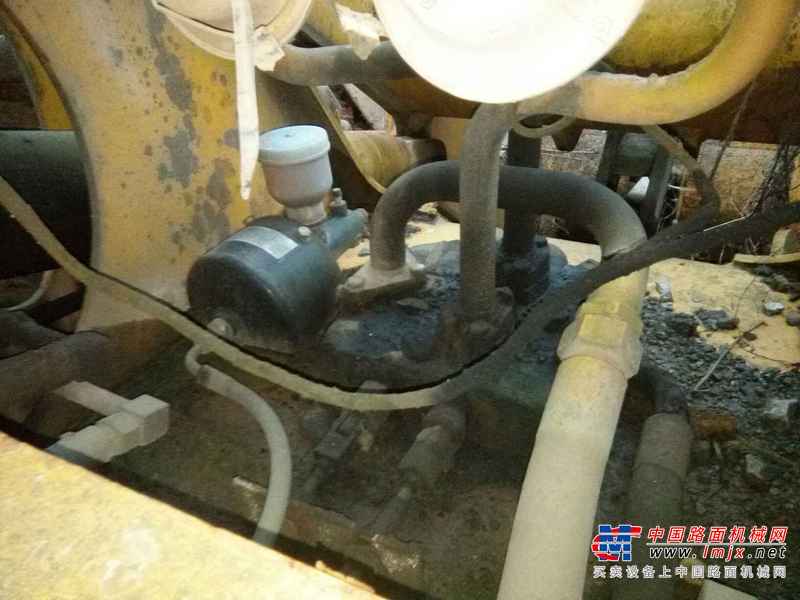 贵州出售转让二手5600小时2010年龙工LG833装载机