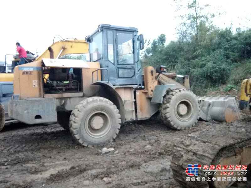 贵州出售转让二手5700小时2011年龙工LG833装载机
