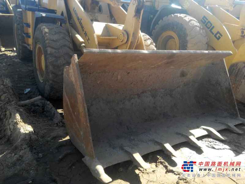 云南出售转让二手3800小时2013年龙工LG835B装载机