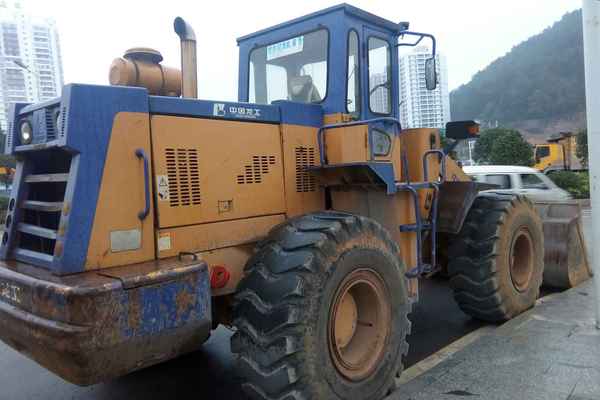 贵州出售转让二手6800小时2011年龙工LG855B装载机
