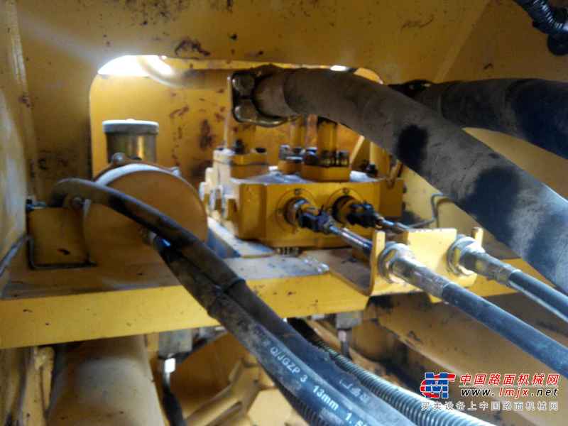 云南出售转让二手3000小时2014年柳工ZL50CN装载机