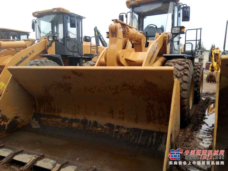 云南出售转让二手3500小时2014年龙工LG855D装载机