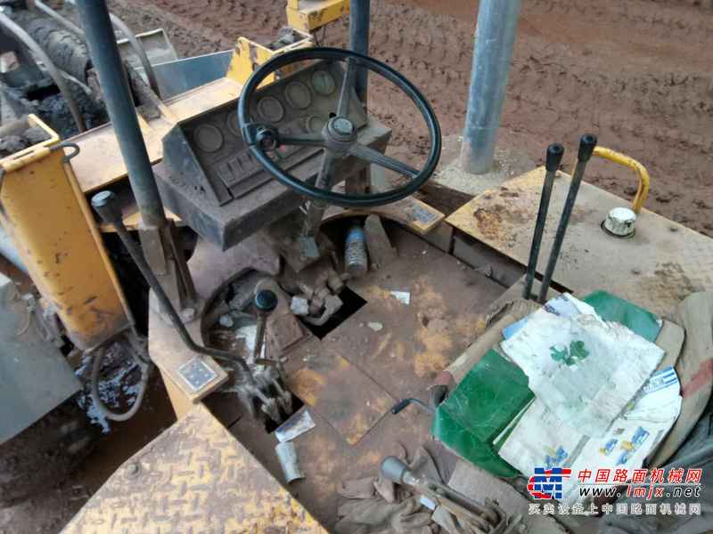 云南出售转让二手1275小时2007年徐工LW166装载机