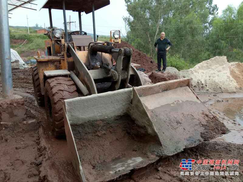 云南出售转让二手1275小时2007年徐工LW166装载机