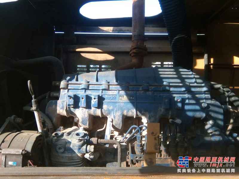 贵州出售转让二手6900小时2008年龙工LG833装载机