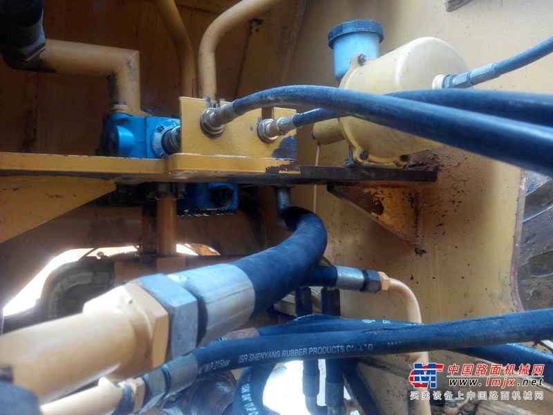 云南出售转让二手2800小时2014年龙工LG50C装载机