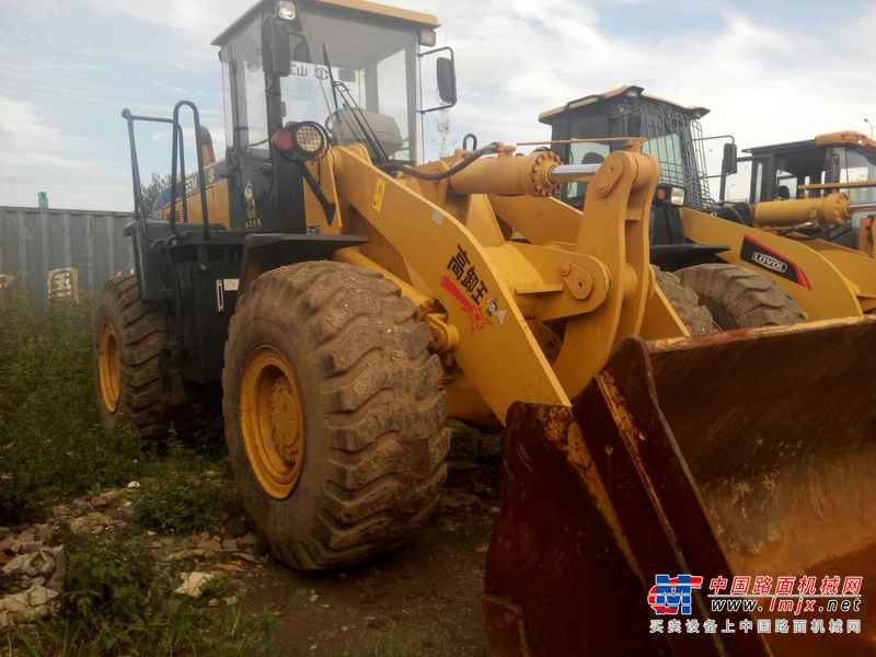 云南出售转让二手2800小时2014年山工SEM650B装载机