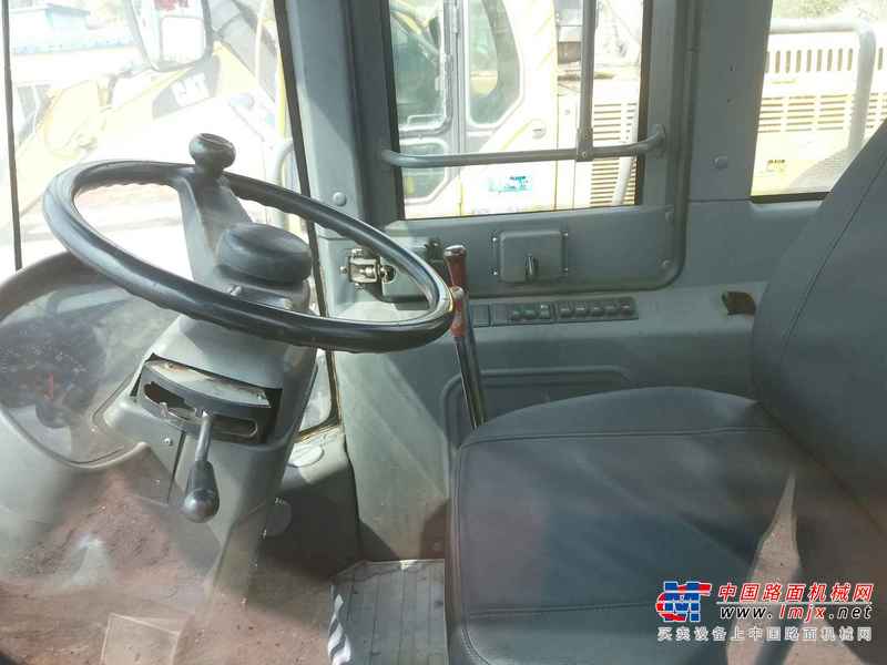 陕西出售转让二手3000小时2012年临工LG953装载机